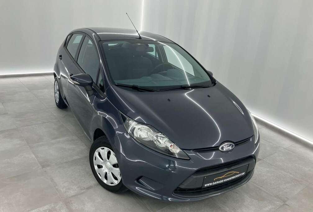 Ford TREND BENZINE AIRCO