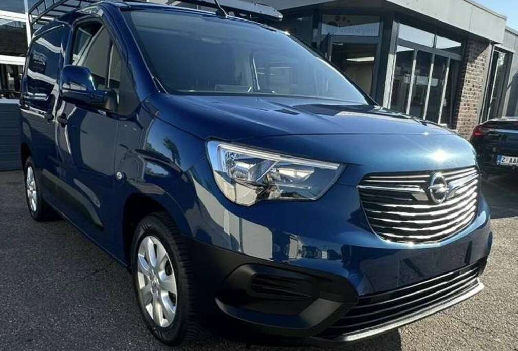 Opel L1H1 1400 Benzine Lichte Vracht