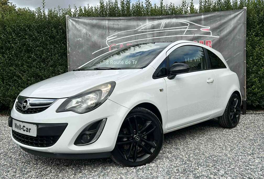 Opel Facelift-1.4i-Euro5-Toit Noir-Feux Diurnes-Isofix-Cruise Control-Jantes Noir...Garantie 12mois!
