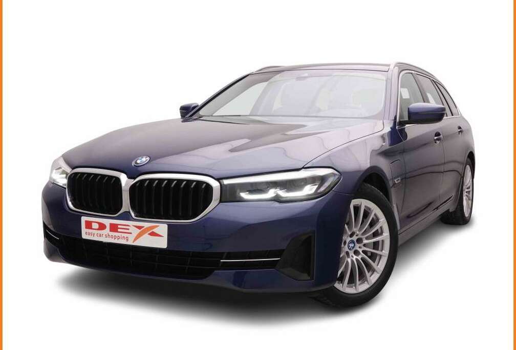 BMW 530e 272 xDrive Touring PHEV Luxury +Live Cockpit Navi + Leather + LED + Detachable towbar