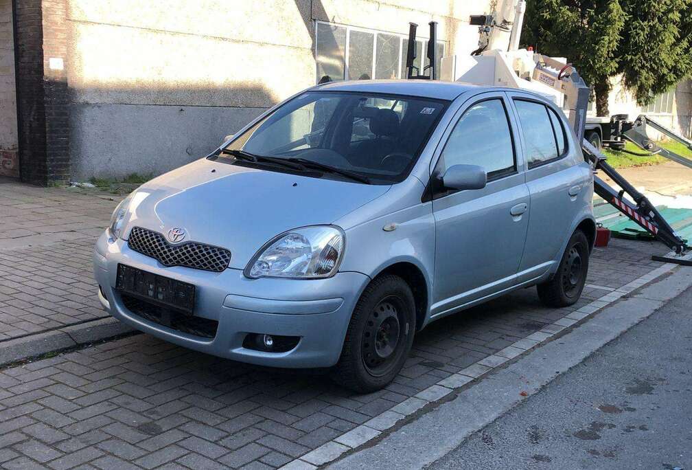 Toyota Yaris 1.0i VVT-i 16v Blue