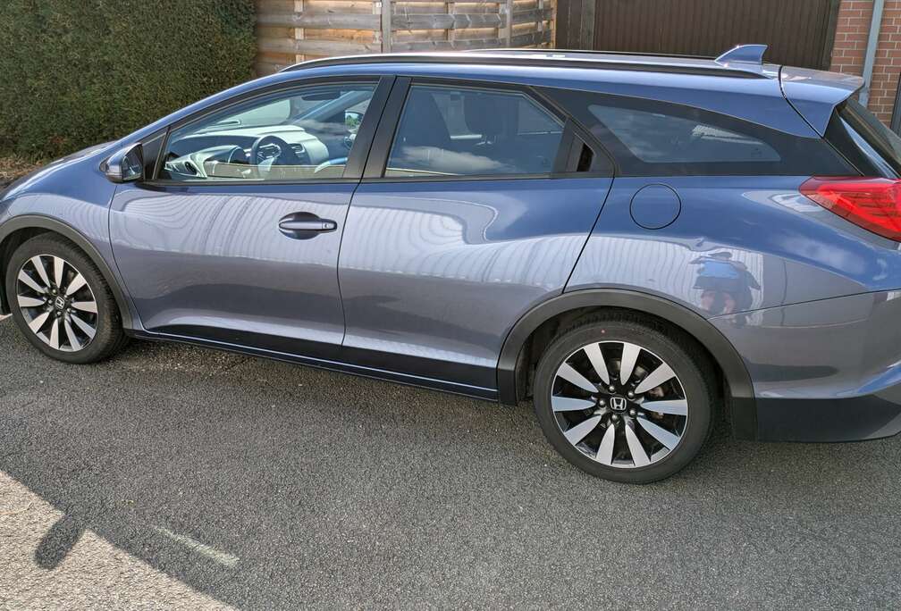 Honda Civic Tourer 1.8i-VTEC Automatic Elegance