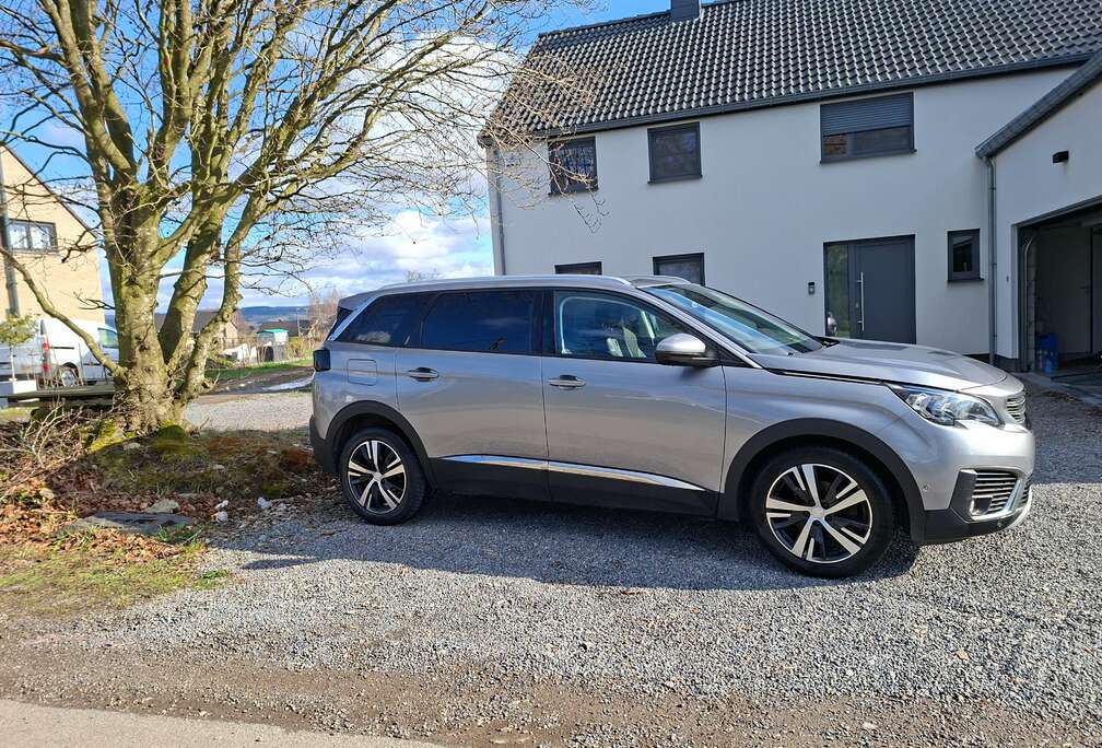 Peugeot 5008 1.2 PureTech Allure