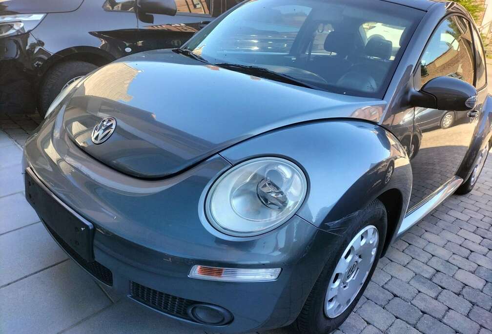 Volkswagen New Beetle 1.6i United