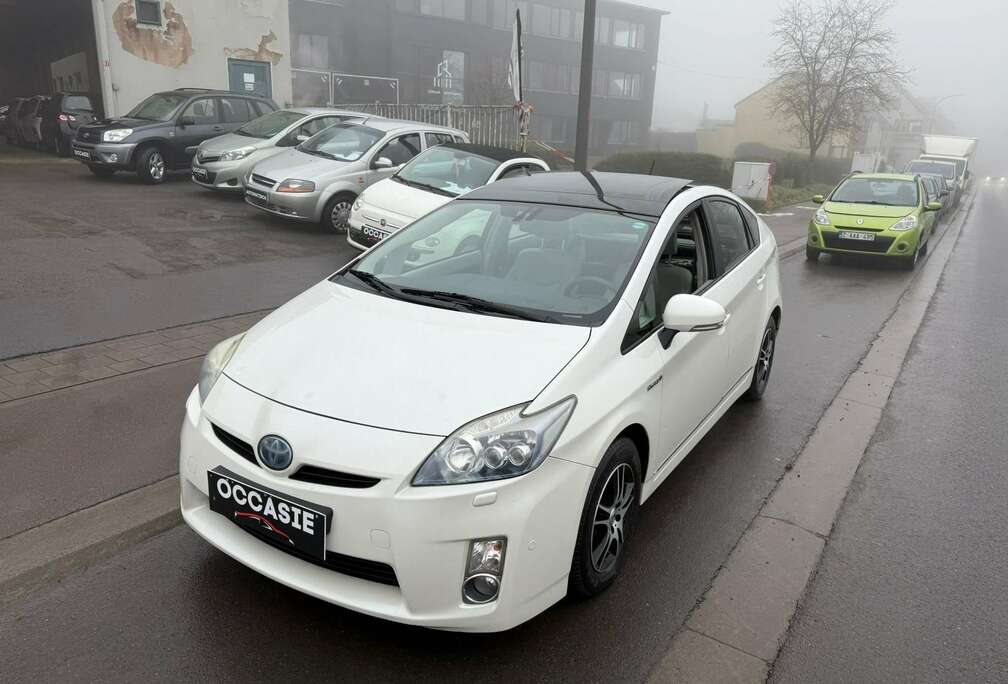 Toyota 1.8i VVT-i Hybrid Solar Premium**CARNET COMPLETS**