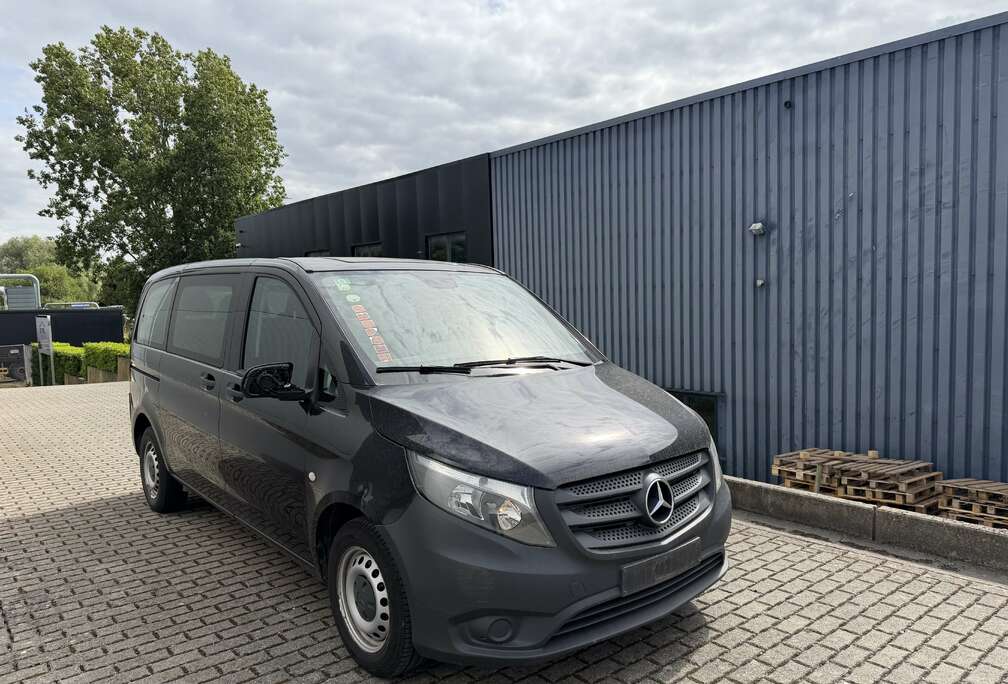 Mercedes-Benz 109CDI *** 8 PLACES ***