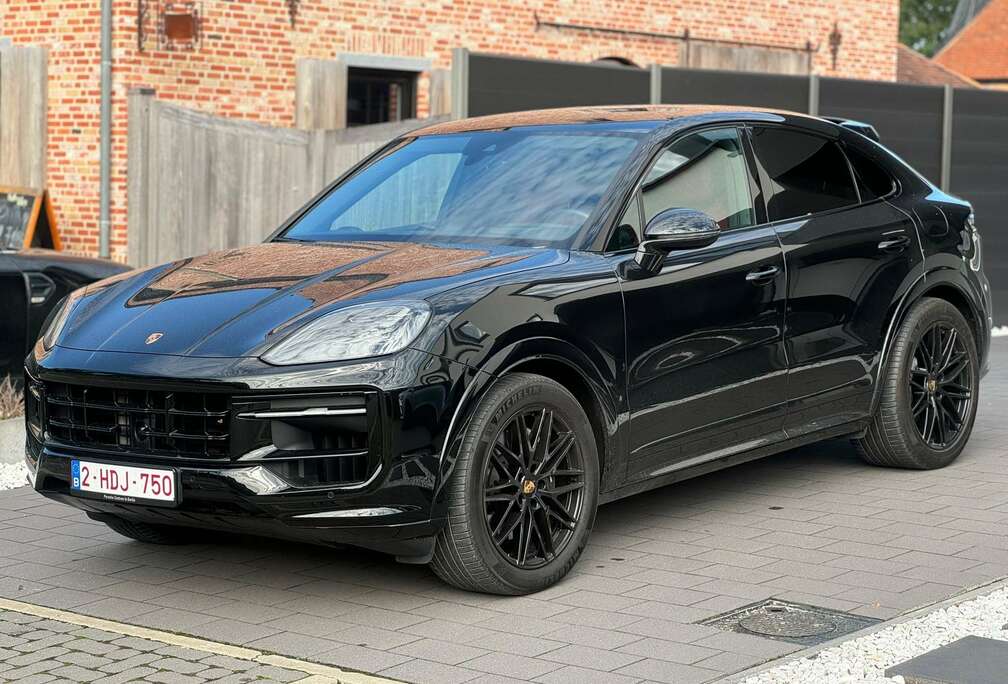 Porsche Coupé E-Hybrid 3.0 Turbo V6 (346 kW)
