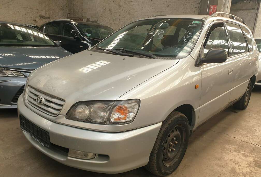 Toyota 2.0i 16v Pack