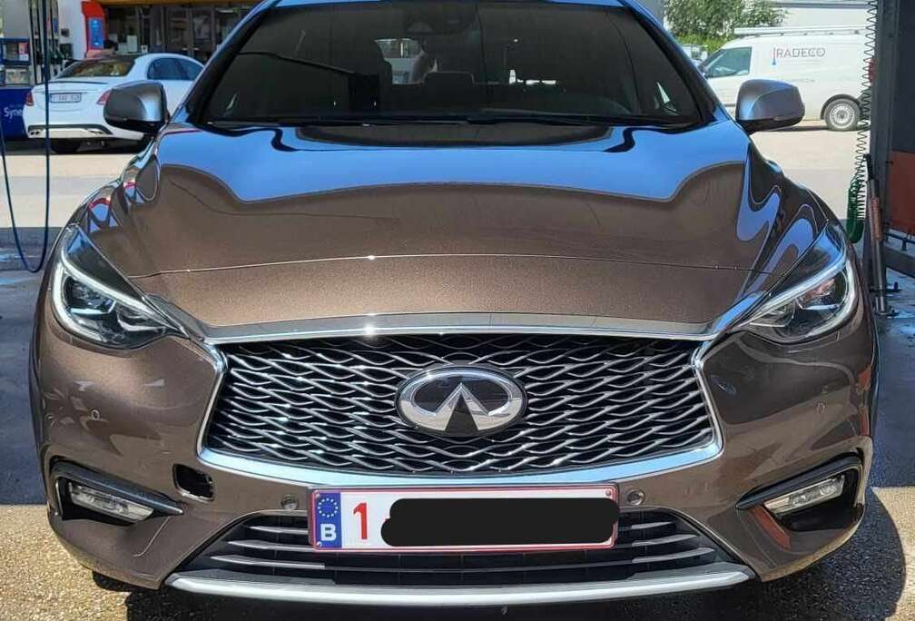 Infiniti Q30 1.5d Premium Tech