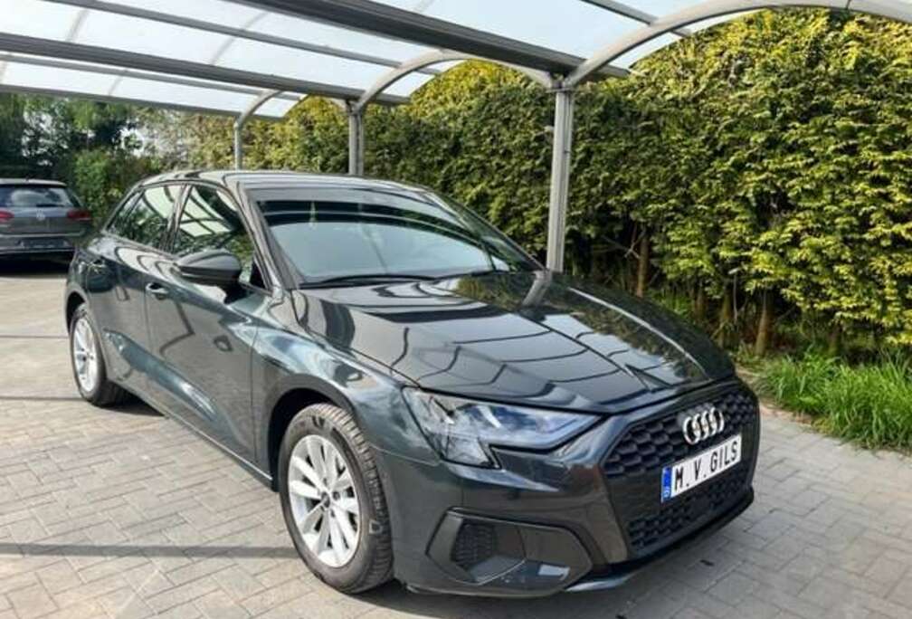 Audi SB 30 TDI 116 pk,14487 km,Leder,Adaptive Cruise