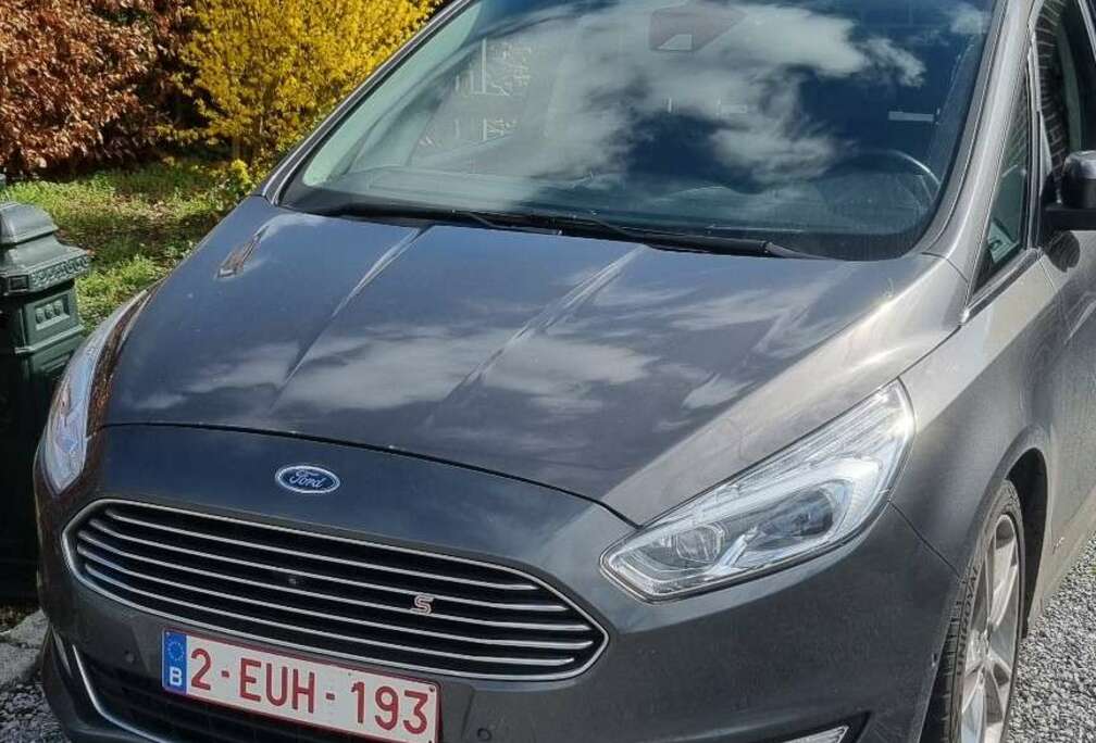 Ford 2.0 TDCi AWD Titanium PowerShift. Pano, massage...