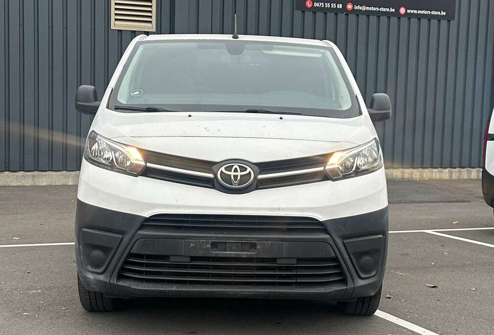 Toyota 21.5 D-4D Medium Active S&S