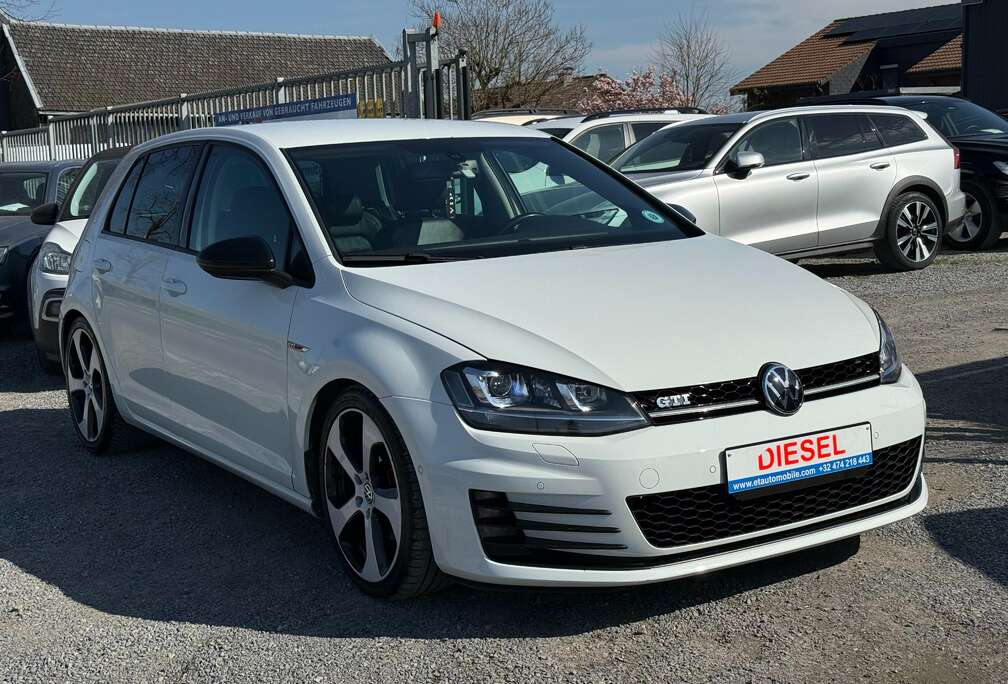 Volkswagen Golf 2.0 CR TDi *GTI LOOK*