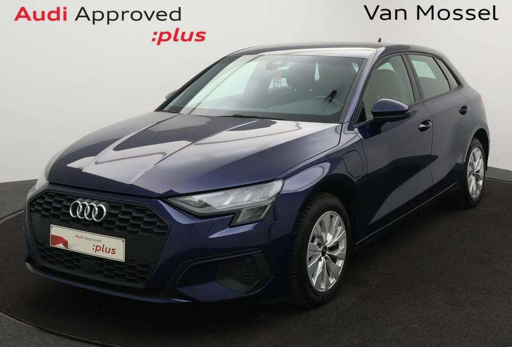 Audi Sportback PHEV Audi A3 Sportback PHEV Attraction 40TFSIe 204PK *AUTOMAAT*LEDE*VIRTUAL COCKPIT*NAVI*CRUISE*PDC*...*