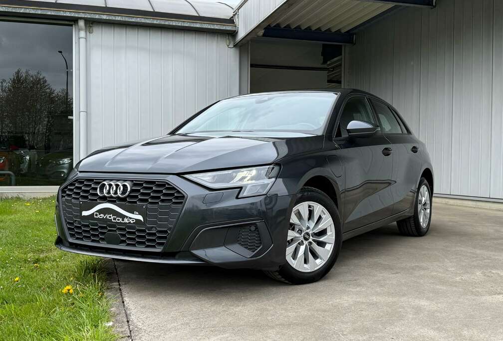 Audi Sportback PHEV 40 TFSI e S tronic (150 kW therm + élec)