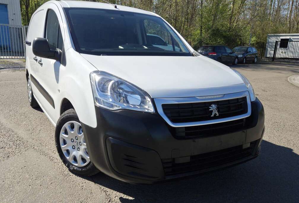 Peugeot 1.6 BlueHDi / CLIM / Prête à immatriculer