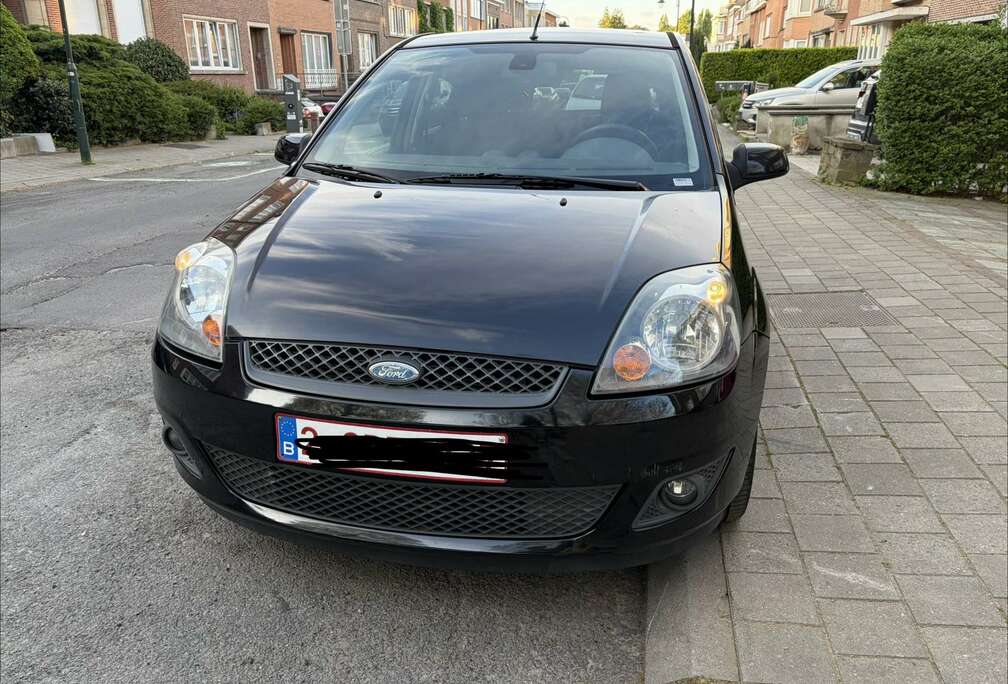 Ford 1.3i Ambiente