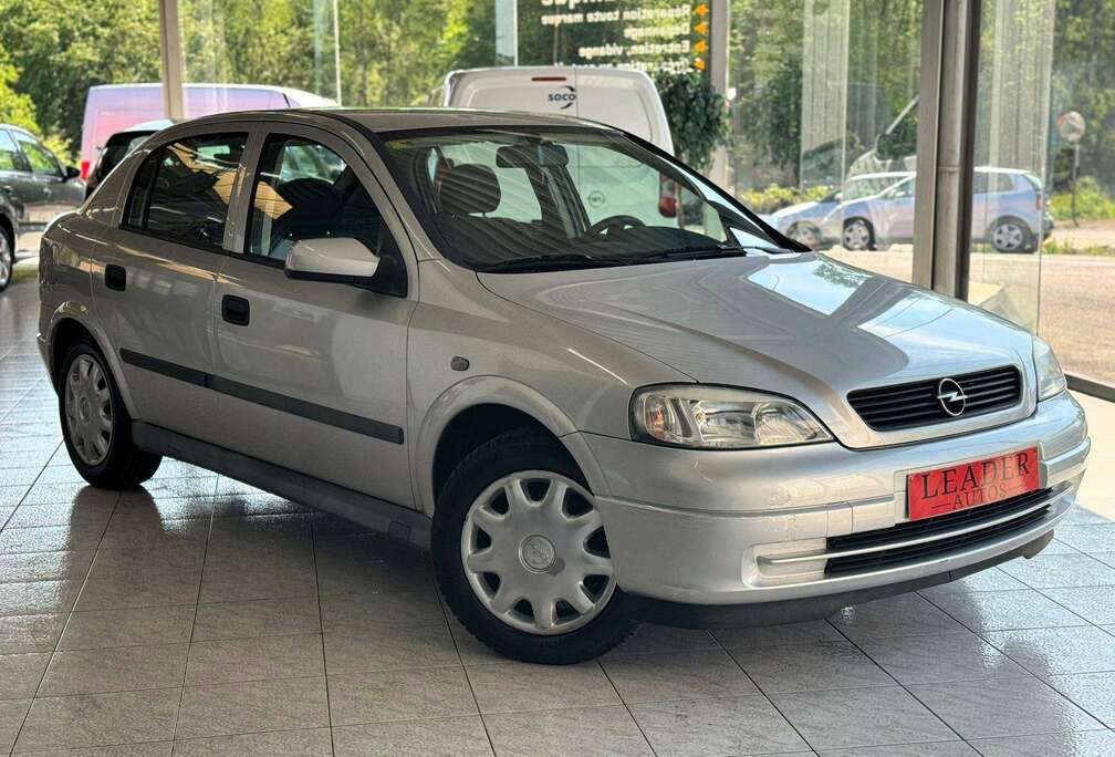 Opel 1.6 ESSENCE 100CV - 5 PORTES - AUTOMATIQUE