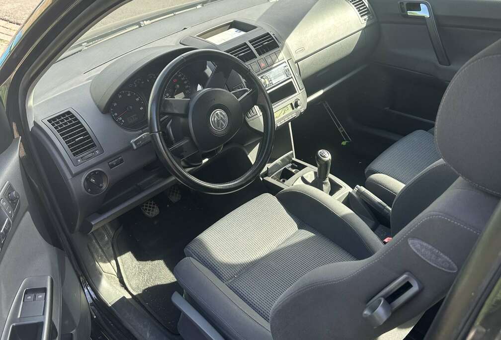 Volkswagen 1.4i 16v FSI Base
