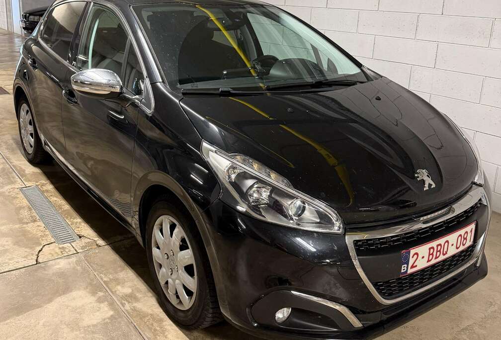 Peugeot 208 1.2i PureTech Style