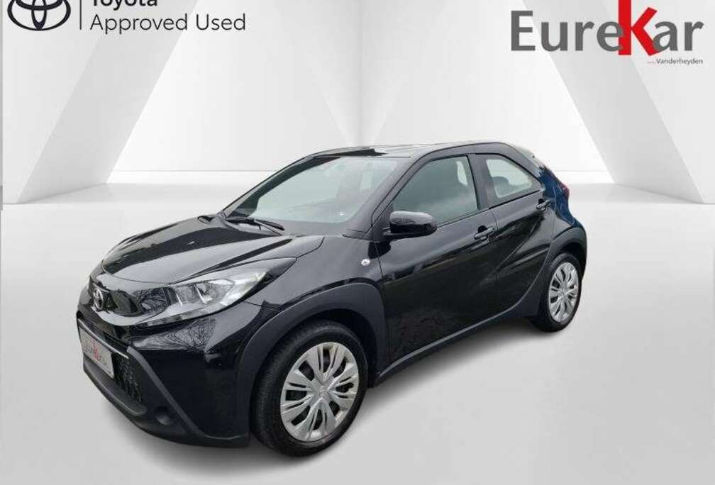 Toyota 1.0 VVT-I X PLAY CVT