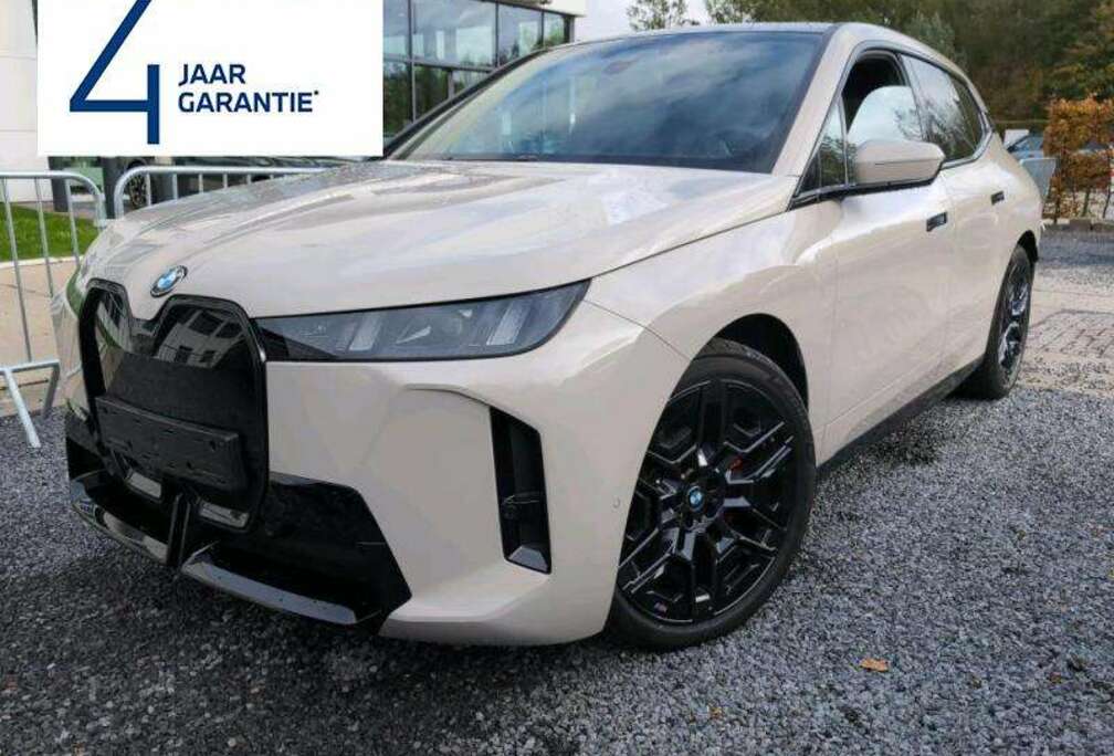 BMW M60 - M SPORT PRO - SKY LOUNGE - FULL