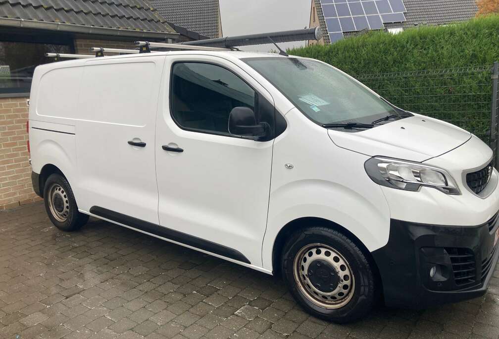 Peugeot Expert L2H1 Premium Pharma Edition