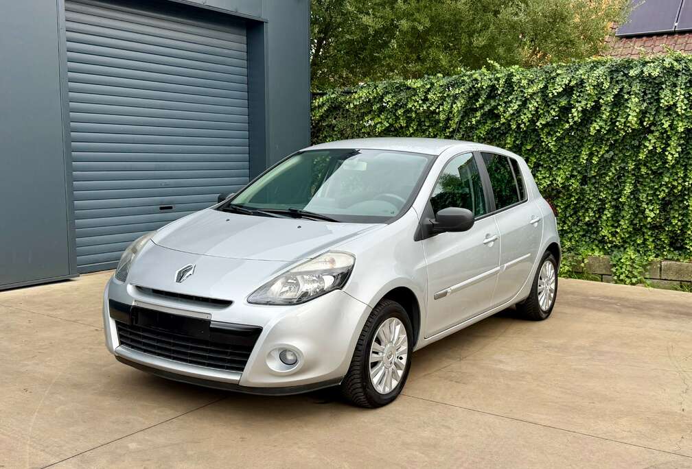 Renault 1.6  Automaat TomTom Edition /Leder/ 12 M Garantie