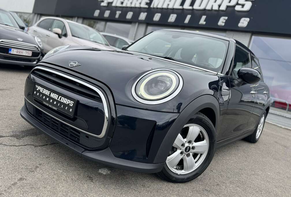 MINI 5P. 1.5A OPF DCT / NAV / CARPLAY / AIRCO / LED