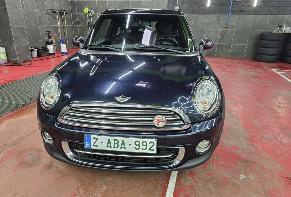 MINI 1.6 D - 110
