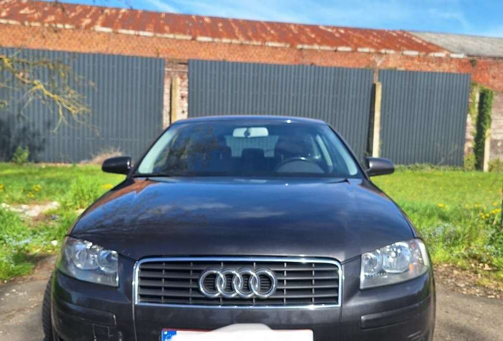Audi 1.6i Ambiente