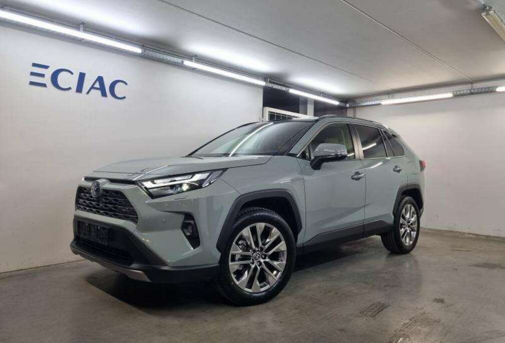 Toyota Premium Plus - AWD -JBL- Pano