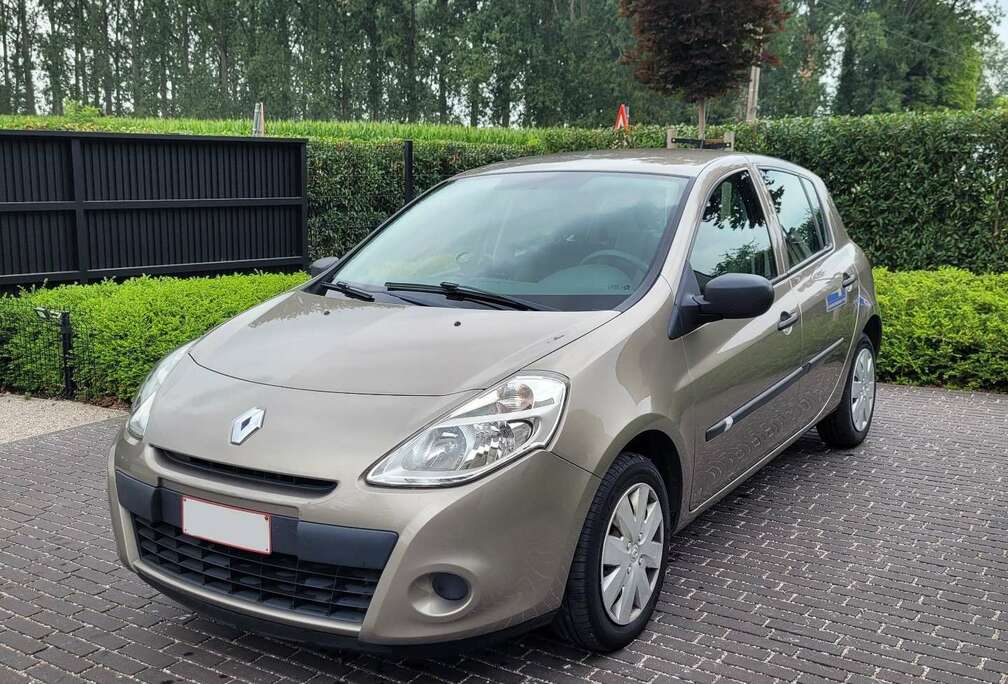 Renault 1.2i Authentique