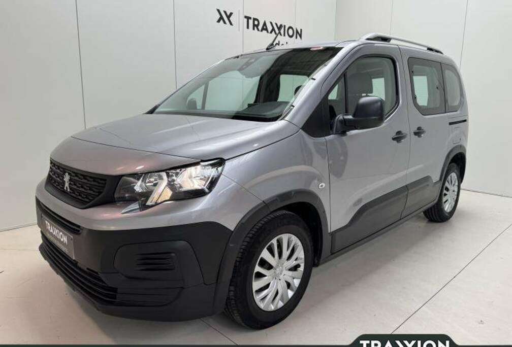 Peugeot 1.2i  STD Active S&S GPS|PDC|AIRCO|CARPLAY|TREKHAA