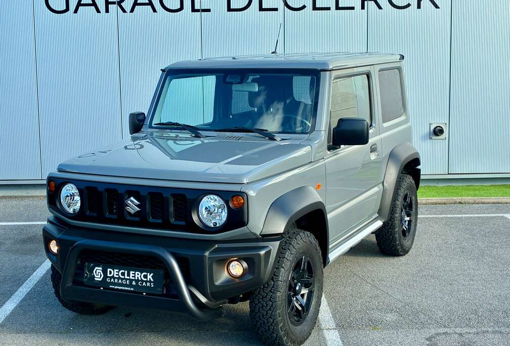 Suzuki Jimny 1.5i 4x4 GLX