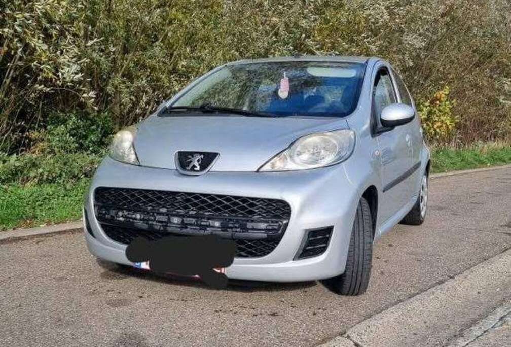 Peugeot 107 1.0i Urban Move