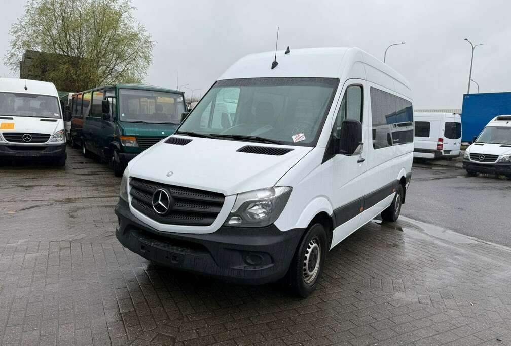 Mercedes-Benz 313 (Stock ID 39817)