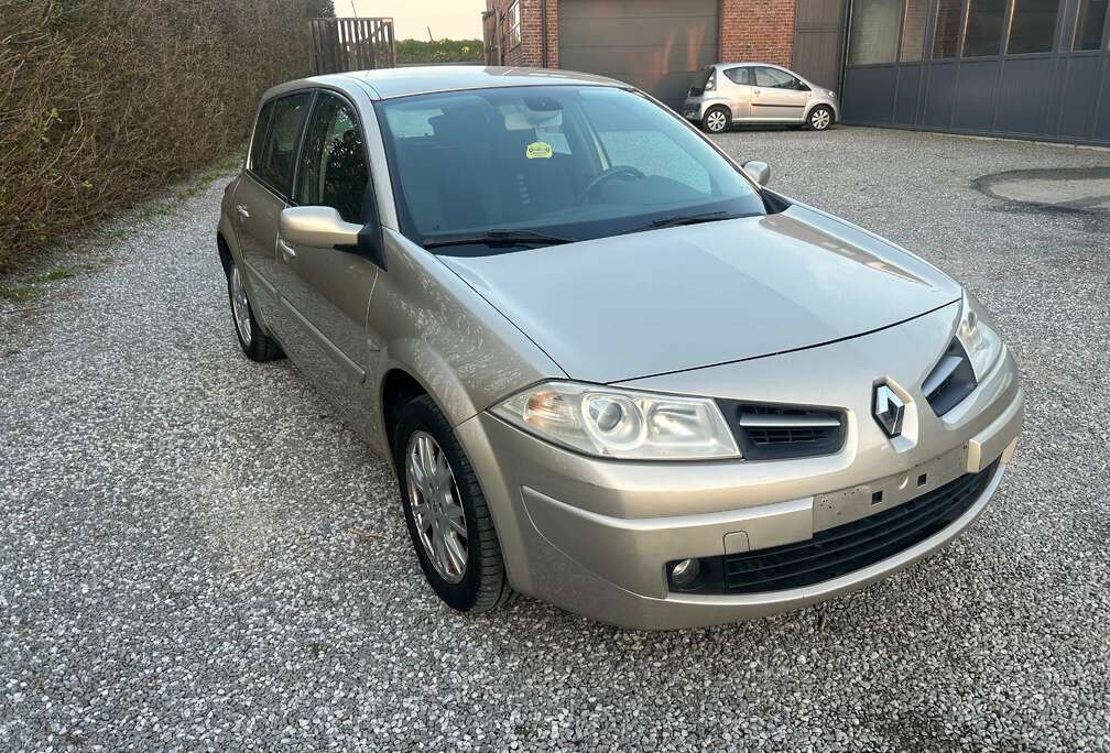 Renault Megane 2.0i 16v/ GARANTIE 12MOIS/ CARPASS/ CT