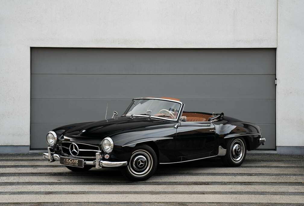 Mercedes-Benz SL / FULLY RESTORED / HARD TOP / NEW CONDITION