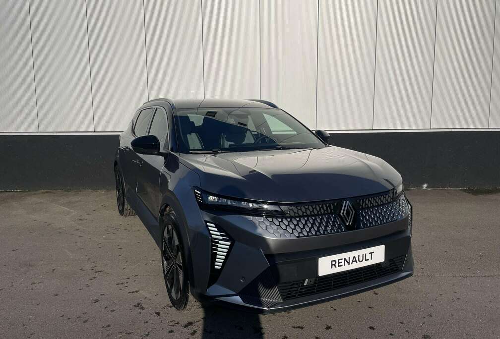 Renault E-Tech Techno 220hp Long Range