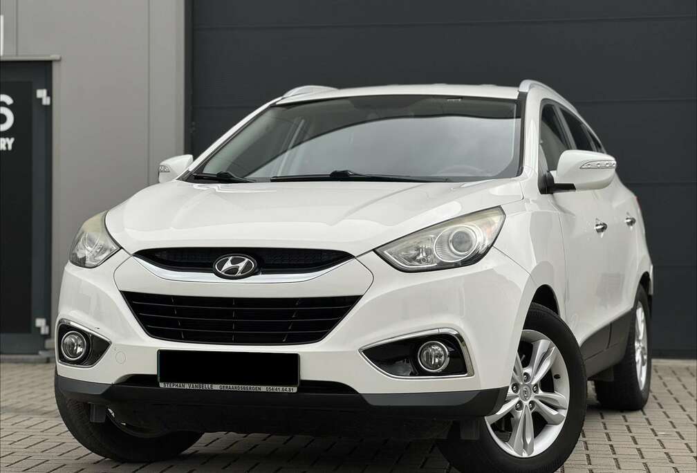 Hyundai 1.6i 2WD Trocadéro