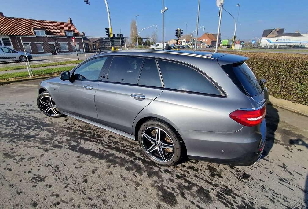 Mercedes-Benz E 300 de T 9G-TRONIC AMG Line