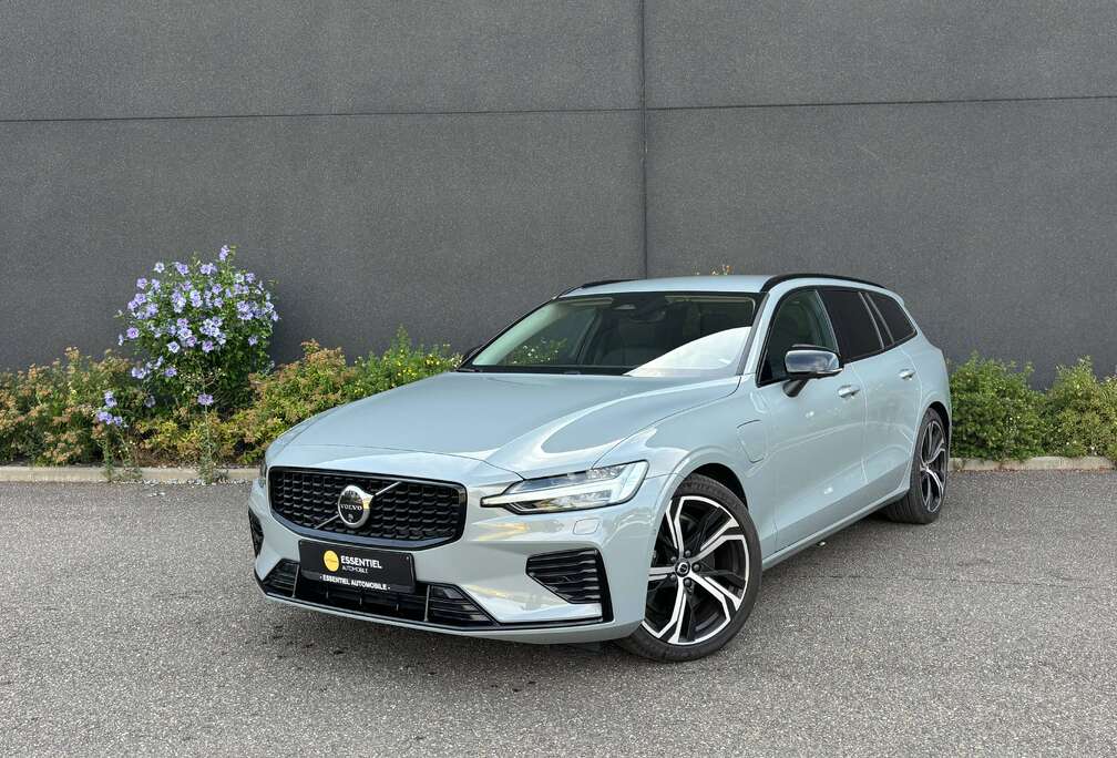 Volvo V60 2.0 T6 AWD PHEV Plus Dark 4X4