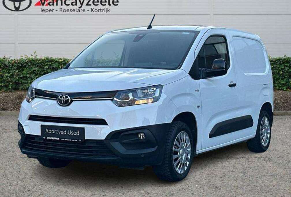 Toyota Van Comfort 15000+ BTW