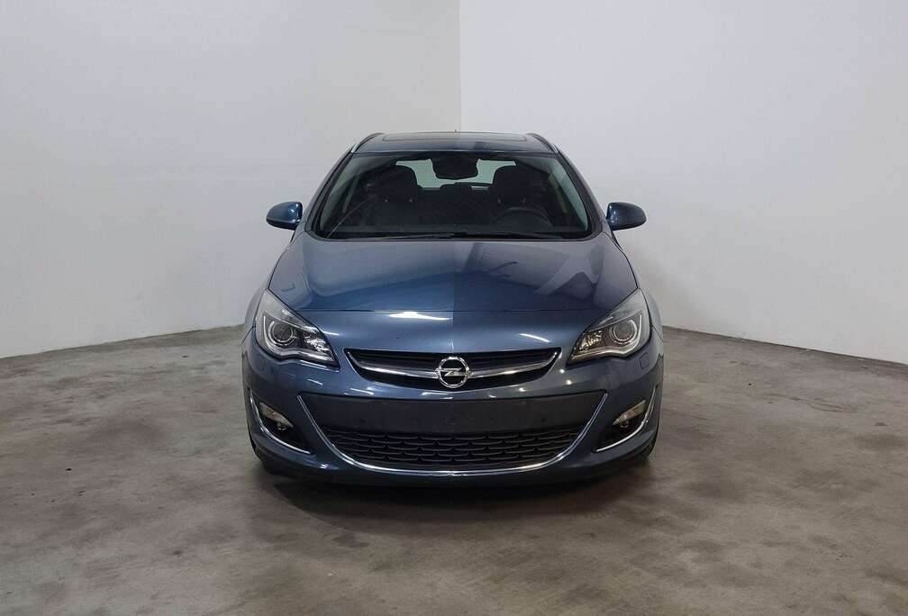 Opel Sports Tourer 1.6 CDTi * GPS * TOIT OUVRANT * AIRCO * CUIR *