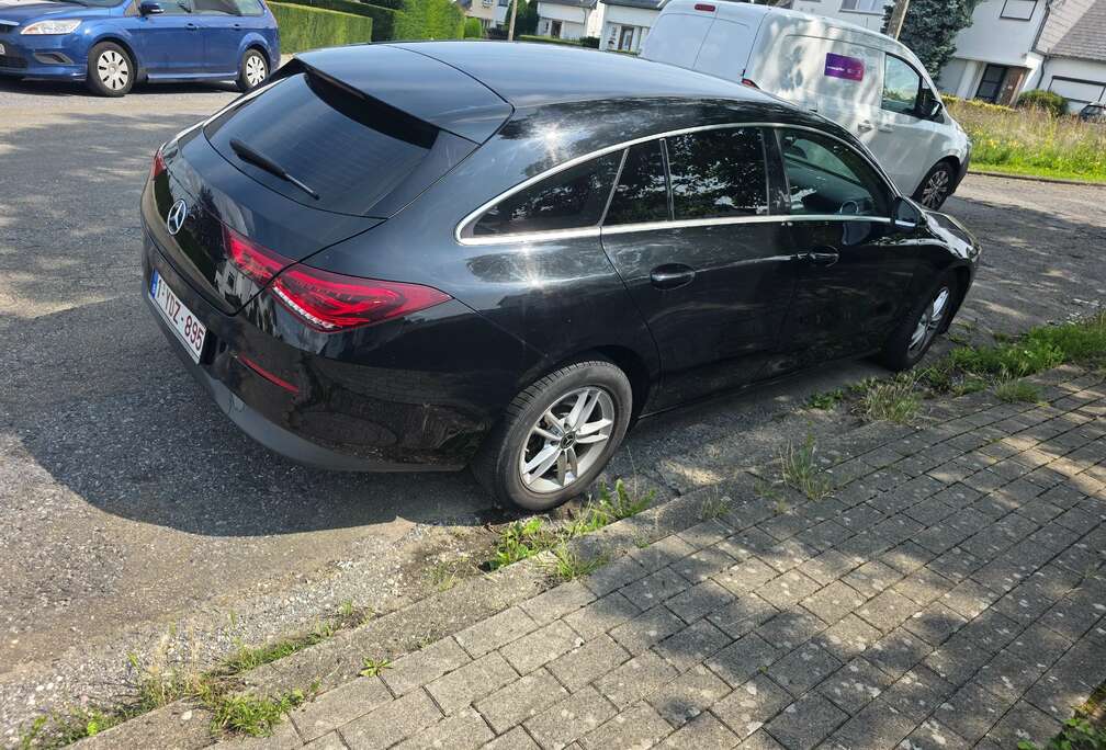 Mercedes-Benz CLA 180 d Shooting Brake 8G-DCT AMG Line