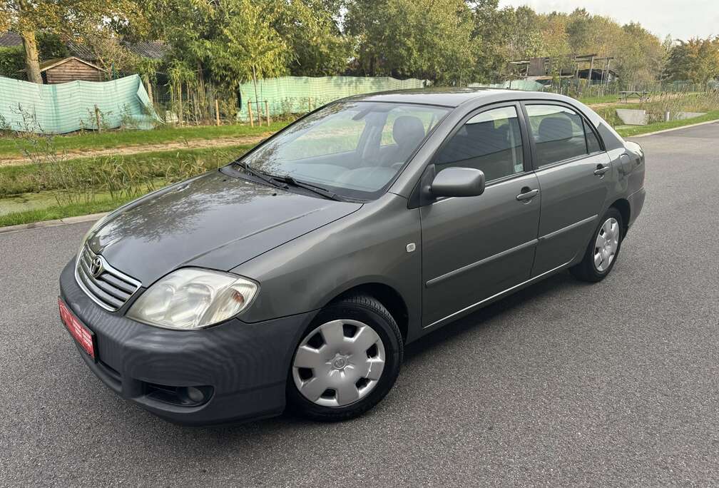 Toyota 1.6i essence + Clima Manual / Export Afrik Only