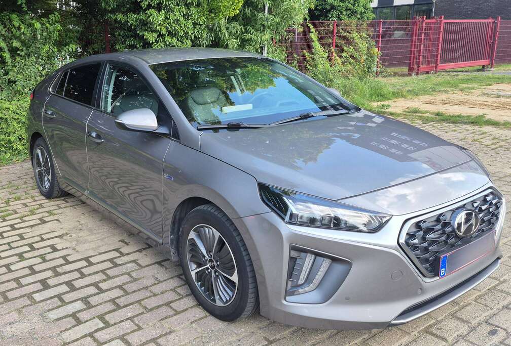 Hyundai Ioniq PHEV 1.6 GDi Shine (BlueLink) DCT