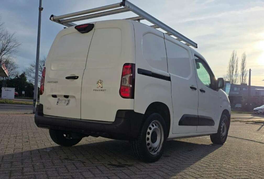 Peugeot 1.5 BlueHDi 100 L1 S&S Asphalt