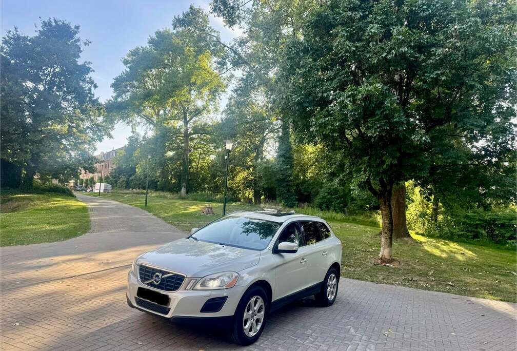 Volvo XC60 2.0 D DRIVe Momentum Start/Stop